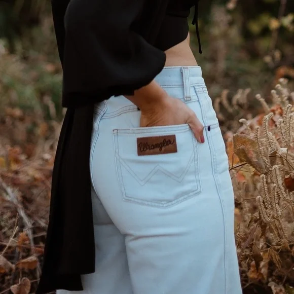 Wrangler x Fred Segal Cropped denim - Picture 6 of 6